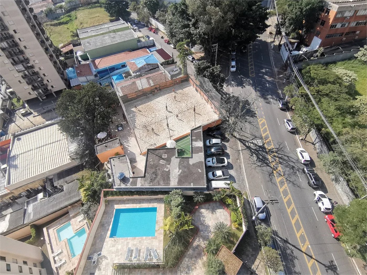 Apartamento à venda com 3 quartos, sendo 1 suíte,  em Vila Andrade, São Paulo, SP