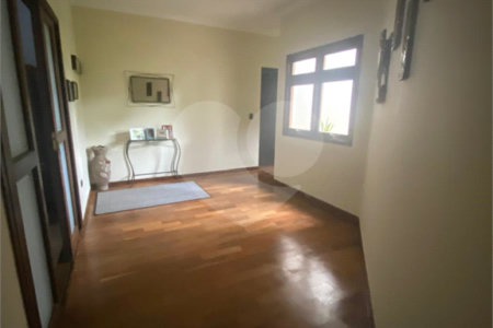Casa à venda com 4 suítes no condomínio Vale da Santa Fé, Vinhedo - SP
