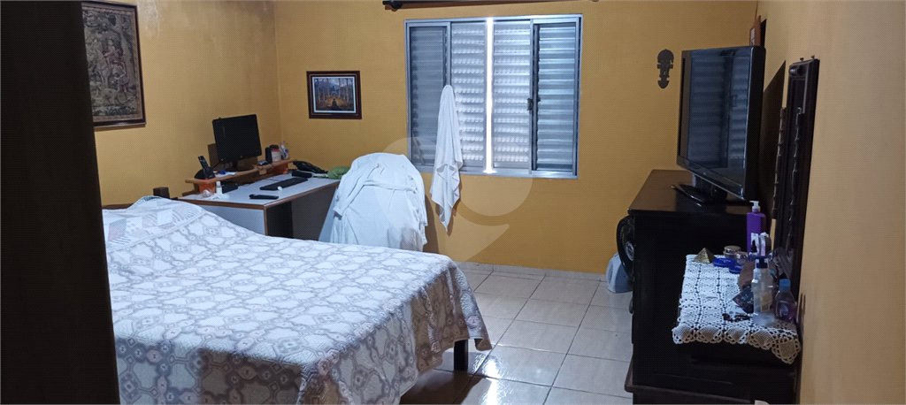 Casa à venda com 3 quartos em Parada Inglesa, São Paulo, SP
