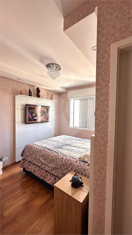 Apartamento à venda com 3 quartos, sendo 1 suíte, em Vila Santa Teresa, Santo André, SP