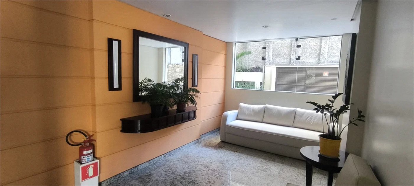 Apartamento à venda com 3 quartos, sendo 1 suíte, em Pinheiros, São Paulo, SP
