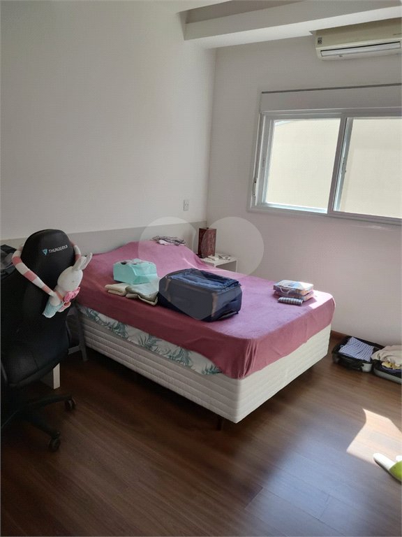 Casa à venda com 3 suítes no condomínio Estância Marambaia, Vinhedo - SP