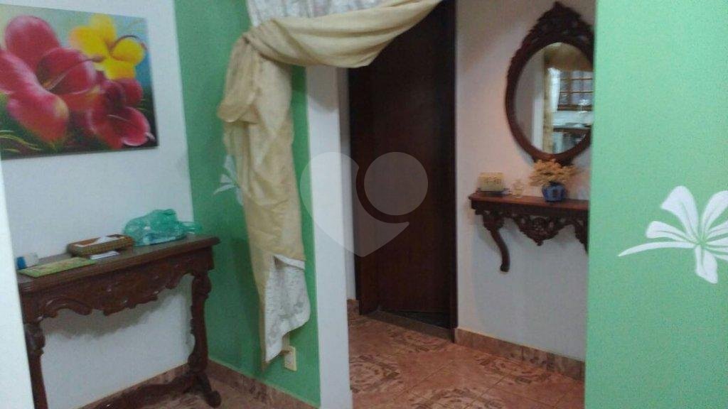 Casa Térrea à venda com 3 quartos, sendo 2 suítes, no Centro, Águas de Santa Bárbara, SP
