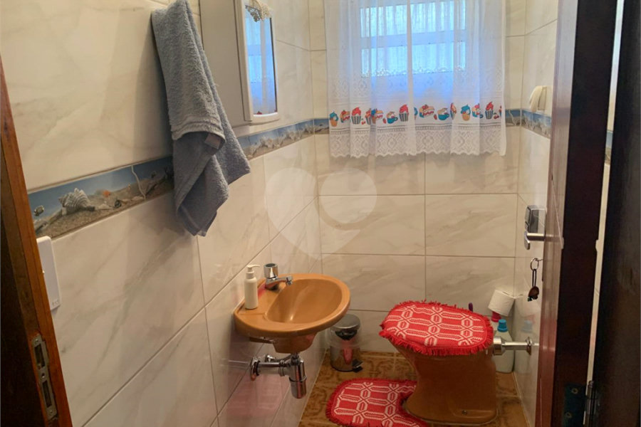 Sobrado à venda com 3 quartos em Jaraguá, São Paulo, SP