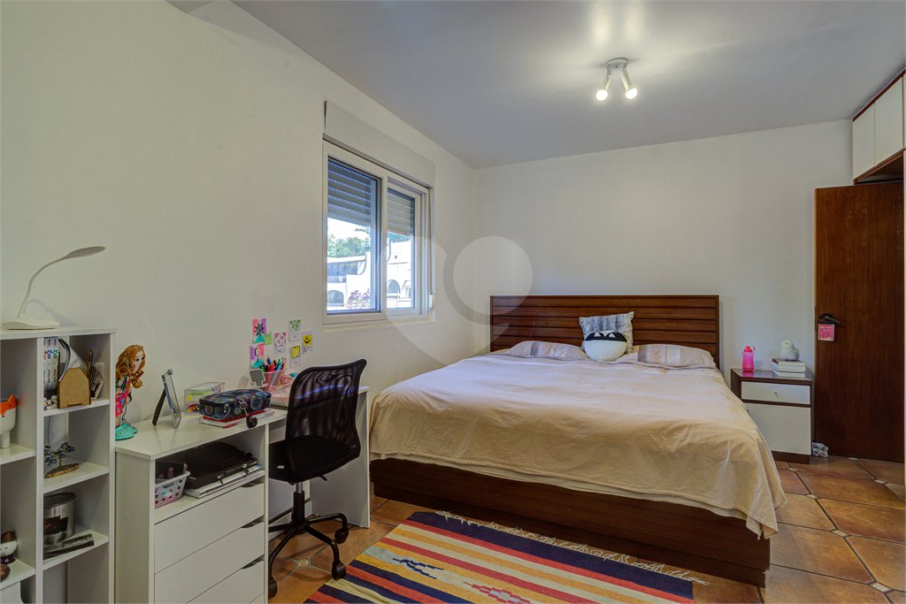 Casa de Vila à venda com 4 quartos, sendo 2 suítes,  em Jardim Marajoara, São Paulo, SP