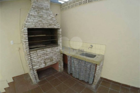 Sobrado à venda com 3 quartos, sendo 1 suíte,  em Planalto Paulista, São Paulo, SP