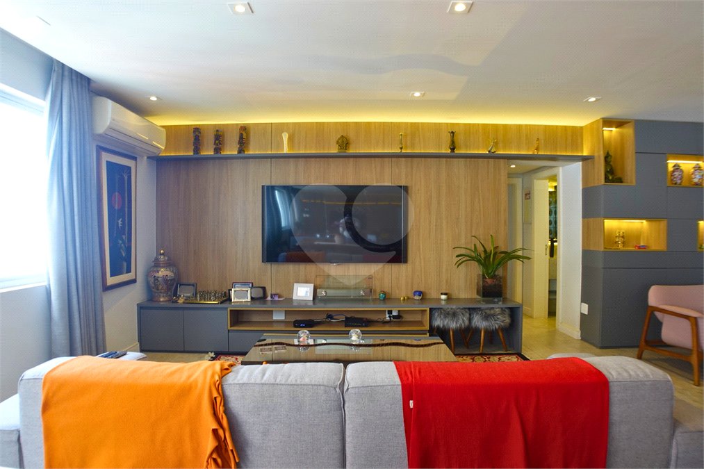 Apartamento à venda com 2 suítes em Santa Cecília, São Paulo, SP