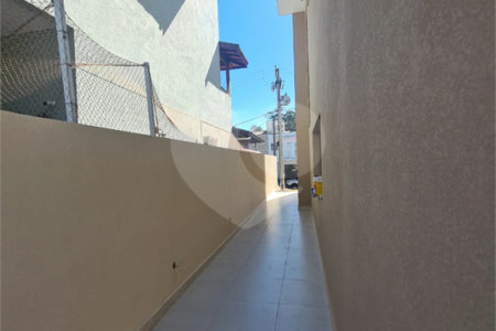 Casa à venda com 3 suítes no condomínio Loteamento Recanto dos Paturis, Vinhedo - SP