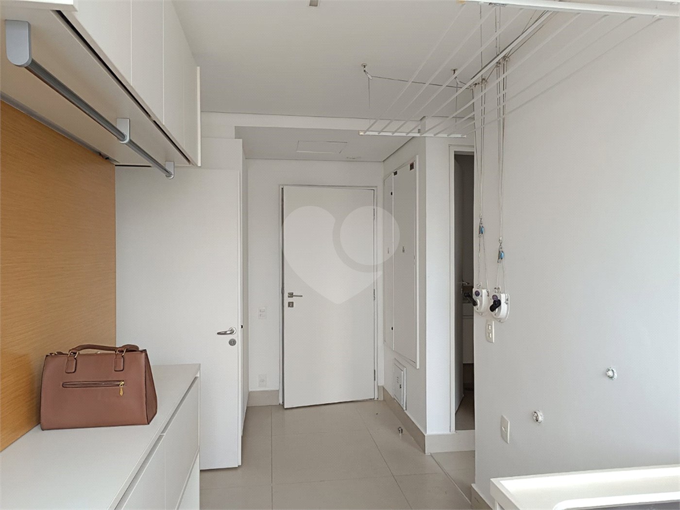 Apartamento à venda ou para alugar com 3 suítes em Pinheiros, São Paulo, SP