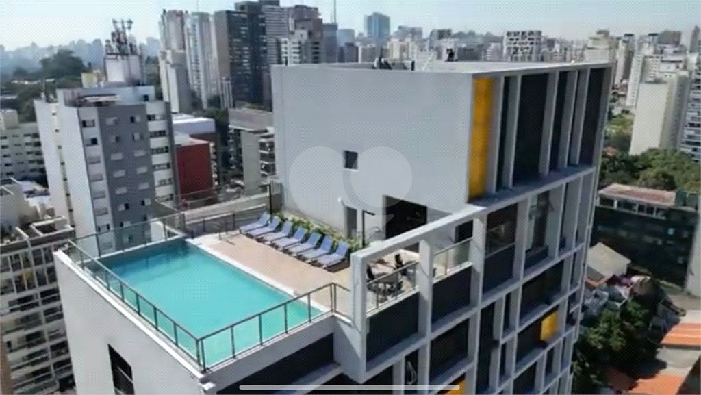 Apartamento à venda ou para alugar com 1 suíte em Cerqueira César, São Paulo, SP