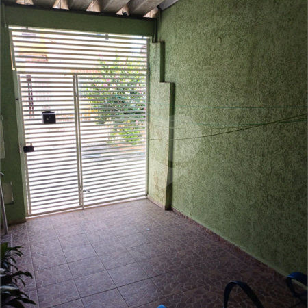 Casa à venda com 4 quartos em Vila Nivi, São Paulo, SP
