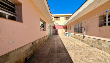 Casa à venda com 3 quartos, sendo 2 suítes,  em Vila Rosália, Guarulhos, SP