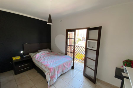 Sobrado à venda com 6 quartos, sendo 2 suítes,  em Vila Mazzei, São Paulo, SP