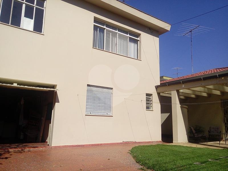 Casa à venda com 5 quartos, sendo 2 suítes, em Santana, São Paulo, SP