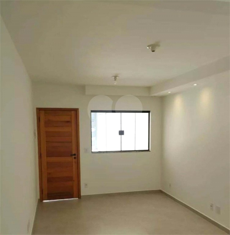 Sobrado à venda com 3 quartos, sendo 1 suíte,  em Jardim Maristela, São Paulo, SP