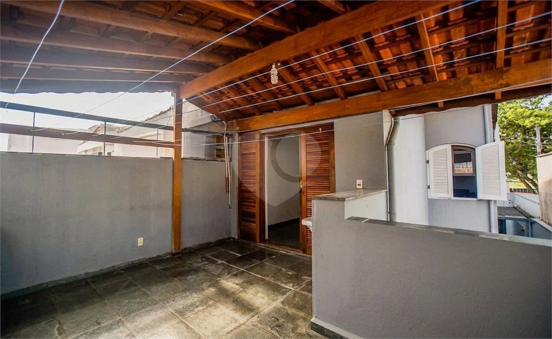 Sobrado à venda com 3 quartos, sendo 1 suíte, em Jardim Utinga, Santo André, SP