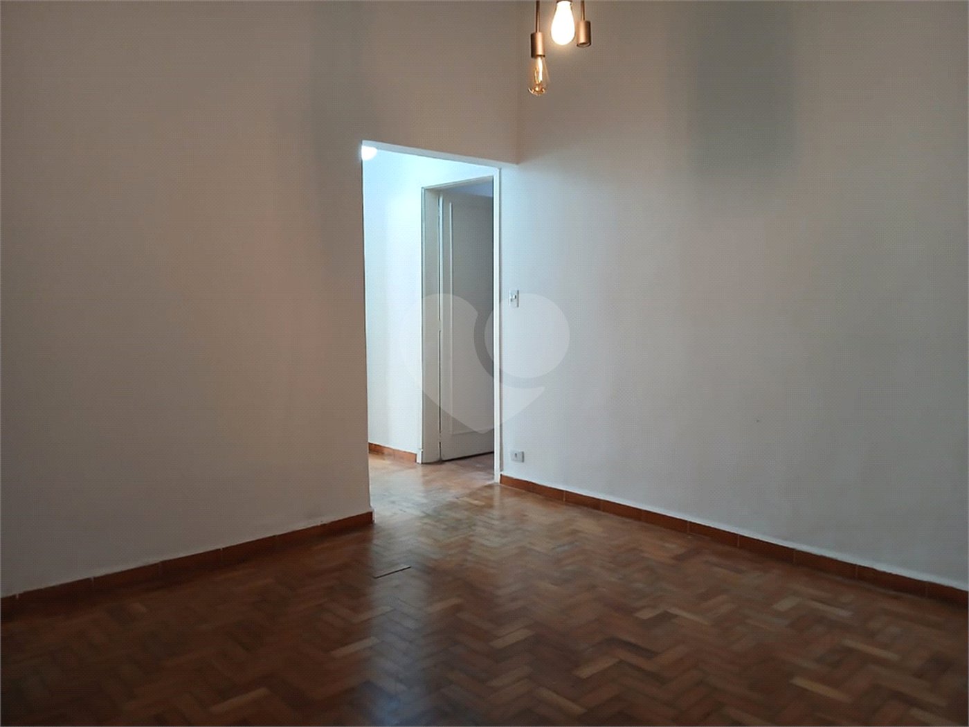 Casa Térrea à venda com 3 quartos em Pacaembu, São Paulo, SP