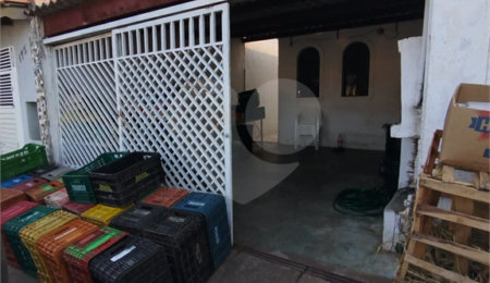 Casa à venda com 2 quartos, sendo 1 suíte,  em Jardim Layr, Mogi das Cruzes, SP