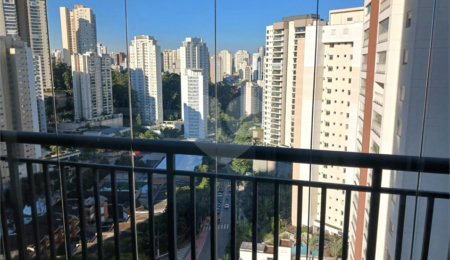 Apartamento para alugar com 2 quartos, sendo 1 suíte,  em Vila Andrade, São Paulo, SP