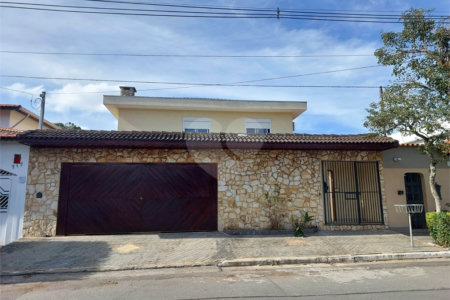 Sobrado à venda com 5 quartos em Campo Grande, São Paulo, SP