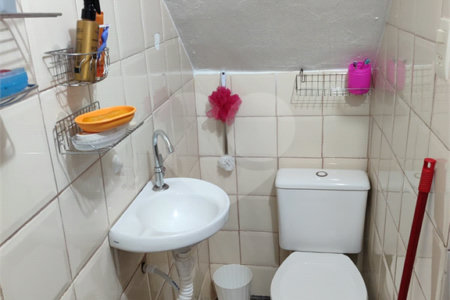 Sobrado à venda com 2 quartos, sendo 1 suíte, em Jardim Iporã, São Paulo, SP