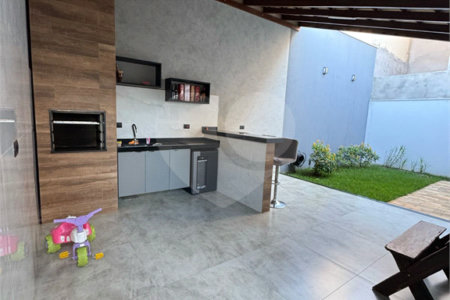 Casa à Venda no Bairro Santa Júlia – Ampla, Moderna e Bem Localizada