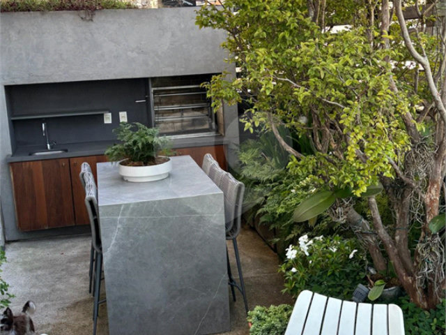 Apartamento à venda com 3 quartos, sendo 1 suíte,  em Jardim América, São Paulo, SP