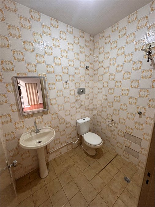 Sobrado à venda com 4 quartos no Centro, Salto, SP