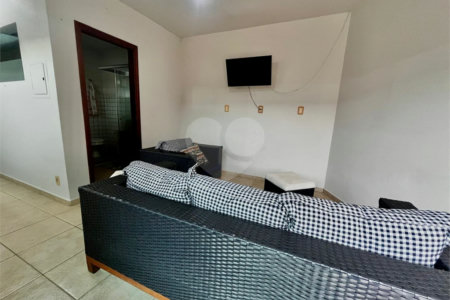 Casa à venda com 4 suítes em Vila Mazarino, Itapetininga, SP