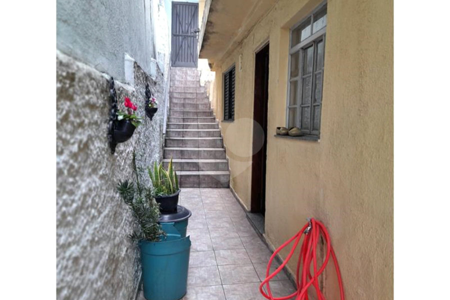 Casa à venda com 2 quartos no condomínio Benvinda Catarina de Jesus, São Paulo - SP