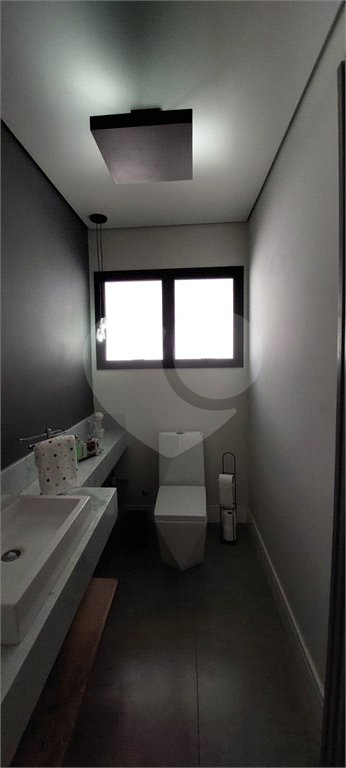 Casa à venda ou para alugar com 4 suítes no condomínio Figueira Garden, Atibaia - SP