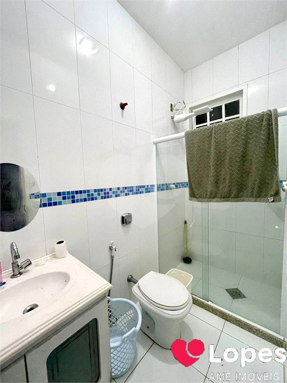 Casa à venda com 4 quartos, sendo 3 suítes, no condomínio Fazenda Cantagalo, Rio de Janeiro - RJ
