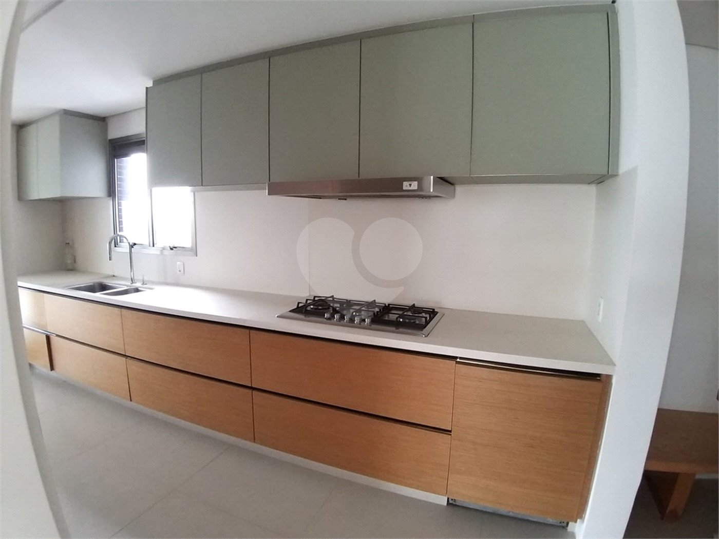 Apartamento à venda ou para alugar com 3 suítes em Pinheiros, São Paulo, SP