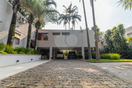 Casa à venda com 4 suítes em Campo Belo, São Paulo, SP