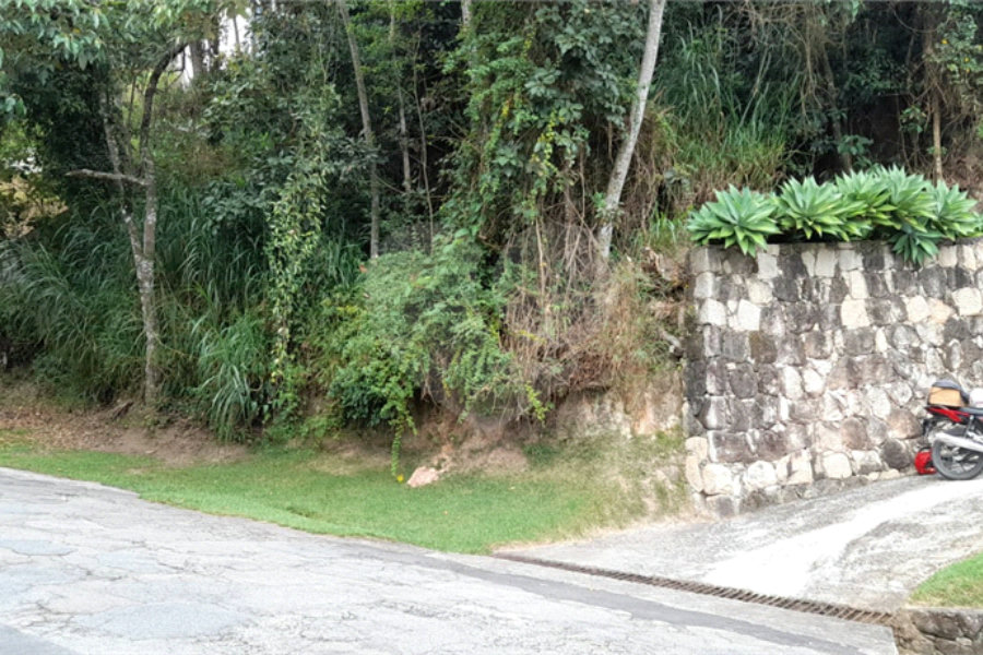 Terreno à venda no condomínio Alpes da Cantareira, Mairiporã - SP