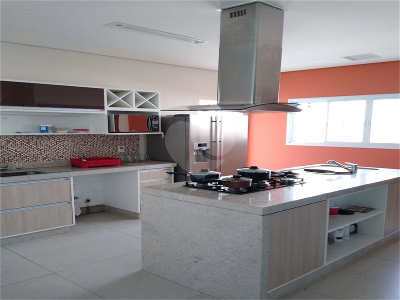 Casa à venda com 3 quartos, sendo 1 suíte, no condomínio Jd Portal de Itaici, Indaiatuba - SP