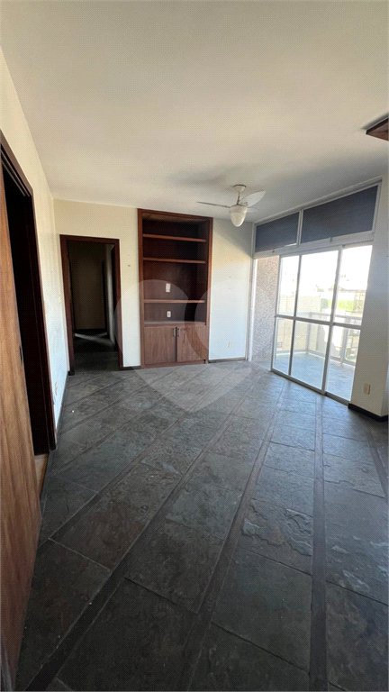 Cobertura à venda com 4 quartos, sendo 2 suítes,  em Braga, Cabo Frio, RJ