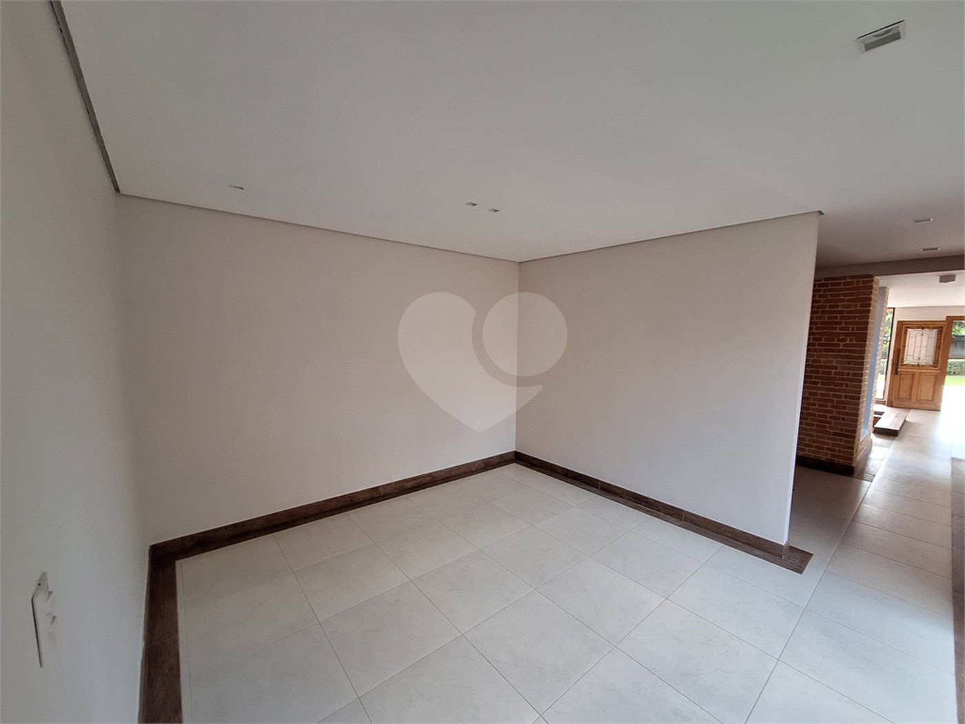 Casa à venda ou para alugar com 4 quartos, sendo 3 suítes, no condomínio Chácara Residencial Santa Maria, Votorantim - SP
