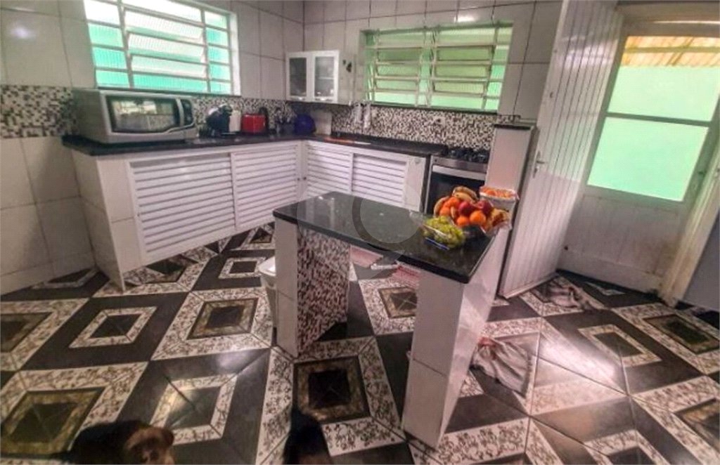 Sobrado à venda com 5 quartos, sendo 1 suíte, em Jardim Sabará, São Paulo, SP