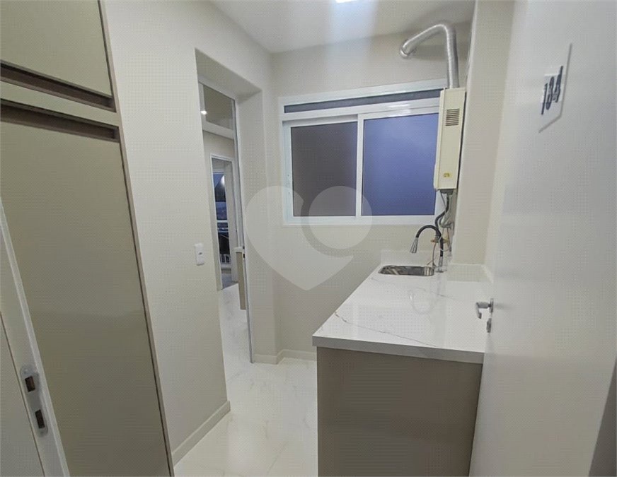 Apartamento à venda com 3 quartos, sendo 2 suítes,  em Jardim Arpoador, São Paulo, SP
