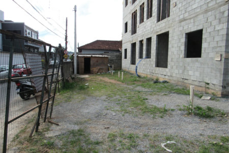 Casa à venda com 2 quartos no condomínio Edifício Cristo Rei, Arujá - SP