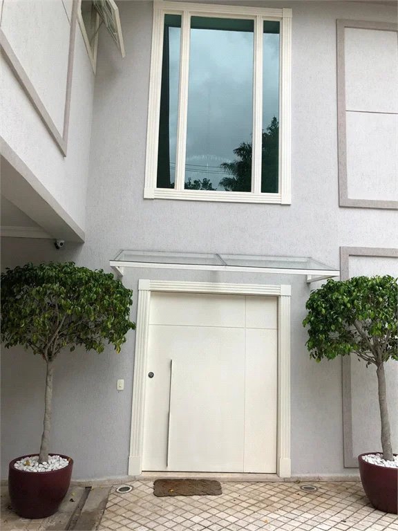 Casa à venda com 4 quartos, sendo 6 suítes, em Fazenda Morumbi, São Paulo, SP