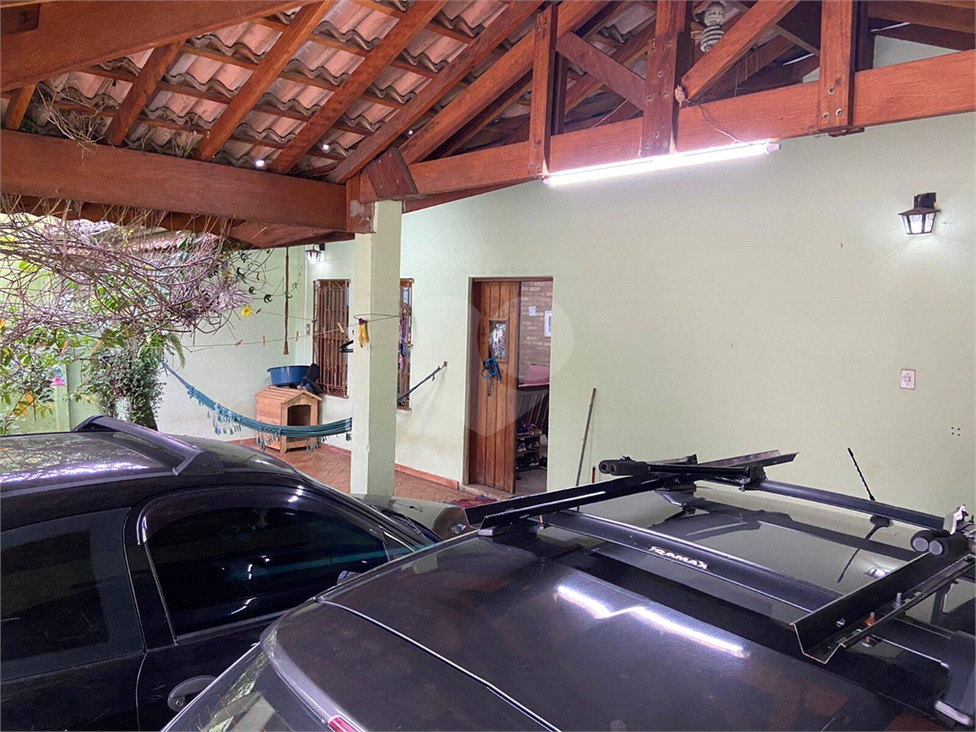 Casa à venda com 3 quartos, sendo 1 suíte,  em Jardim Fonte Áurea, Poá, SP