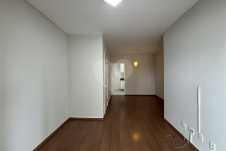 Apartamento para alugar com 3 quartos, sendo 1 suíte, em Barra Funda, São Paulo, SP