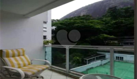 Cobertura à venda com 2 quartos, sendo 1 suíte,  em Lagoa, Rio de Janeiro, RJ