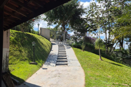 Casa à venda com 3 suítes no condomínio Portal Dos Nobres, Atibaia - SP