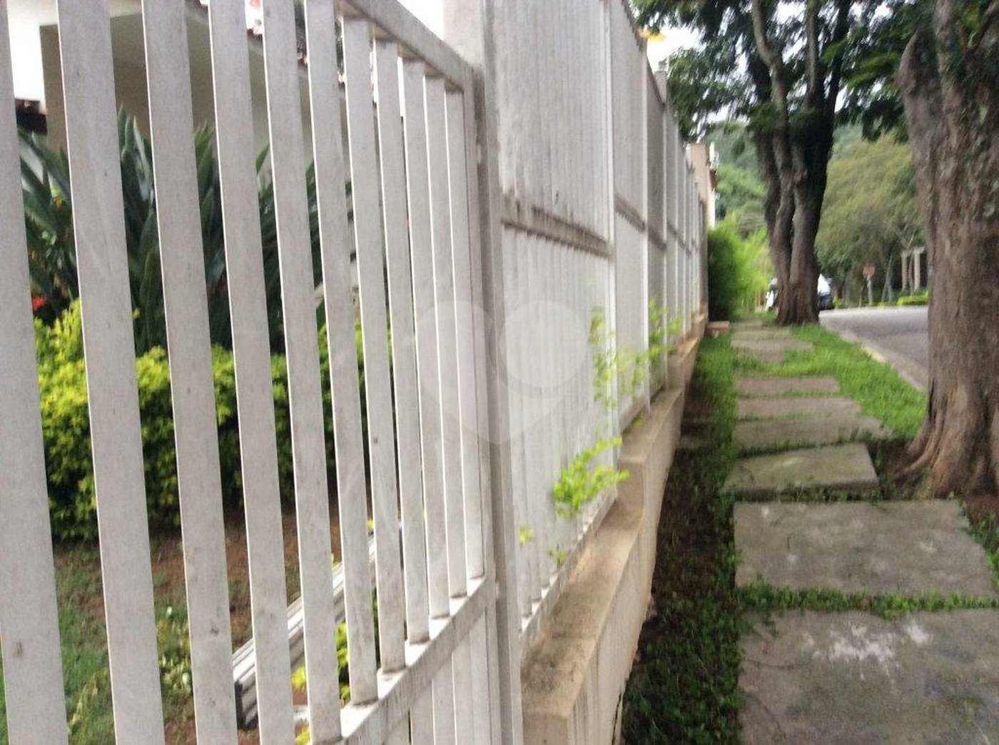 Casa Térrea à venda ou para alugar com 4 suítes em Jardim Floresta, São Paulo, SP