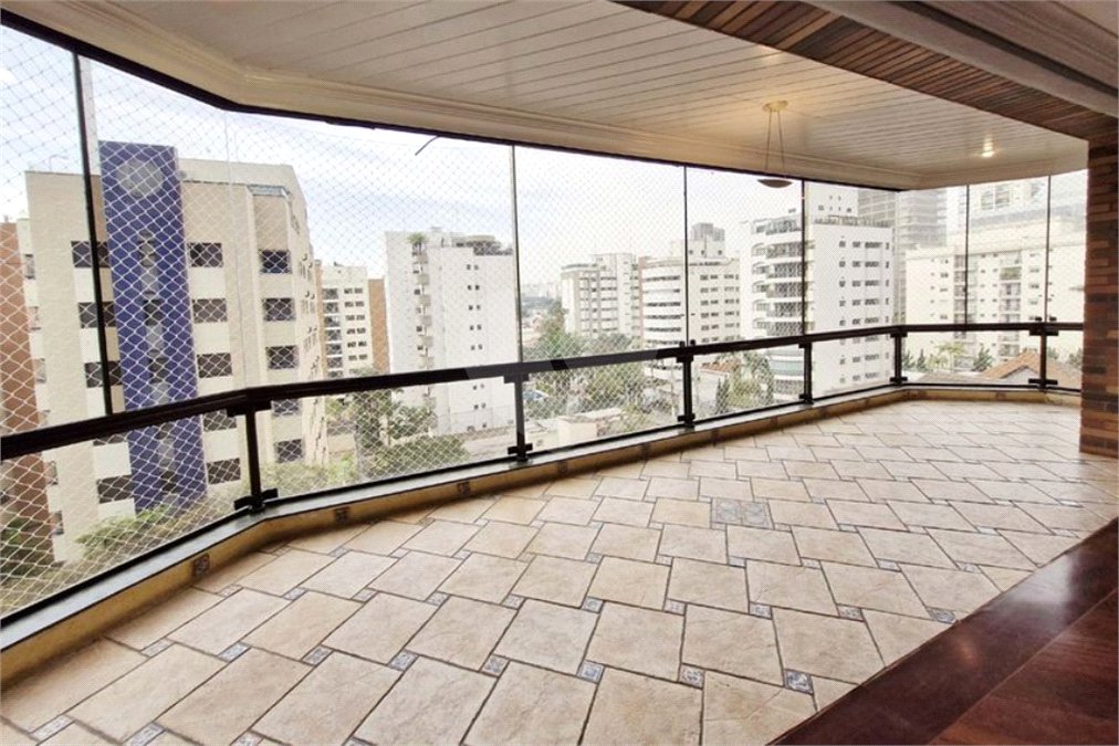 Apartamento à venda com 4 quartos, sendo 3 suítes, em Brooklin, São Paulo, SP