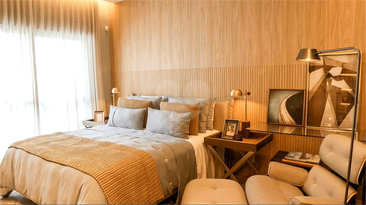 Apartamento à venda com 4 quartos, sendo 3 suítes, em Perdizes, São Paulo, SP