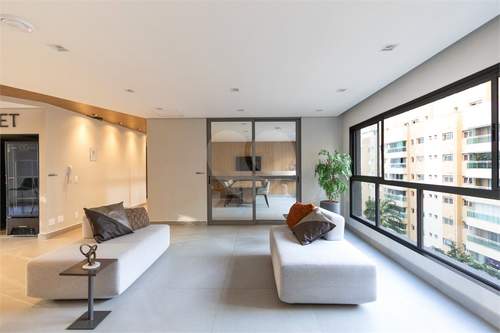 Apartamento à venda ou para alugar com 1 suíte em Vila Nova Conceição, São Paulo, SP